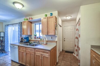 KITCHEN 2
