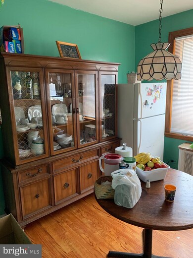 10 Elm Ave, Upper Darby, PA 19082 - photo 5