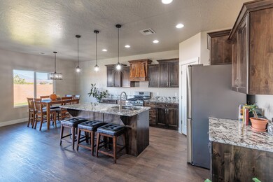 166wChesterfieldWay-25