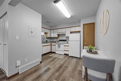 930B Boston Way unit 2, Coralville, IA 52241 - photo 6