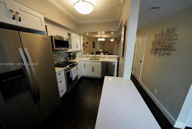 171 SW 96th Ave, Plantation, FL 33324 - photo 4