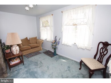 412 Carlton Ave, Wyncote, PA 19095 - photo 4