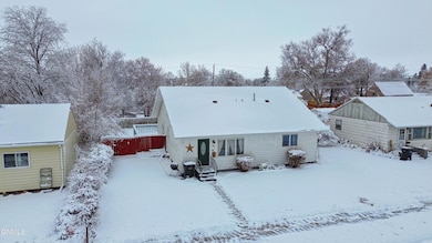 711 13th Ave W, Williston, ND 58801 - photo 6