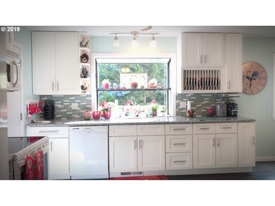 94025 Wedderburn Loop, Gold Beach, OR 97444 - photo 7