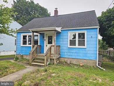 1605 Evergreen Dr, Dundalk, MD 21222 - photo 2