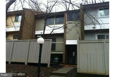 12005 Insha Ct, Reston, VA 20191 - photo 2