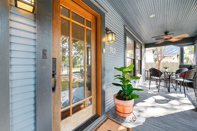 912 Heights Blvd, Houston, TX 77008 - photo 4