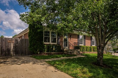 6917 Beard Ct, Louisville, KY 40228 - photo 2