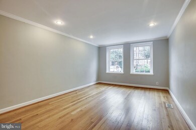 3047 S Buchanan St unit A2, Arlington, VA 22206 - photo 5