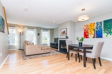 95 Anderer Ln unit 4, West Roxbury, MA 02132 - photo 2