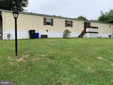 602 Parkwood Dr, Mount Wolf, PA 17347 - photo 6