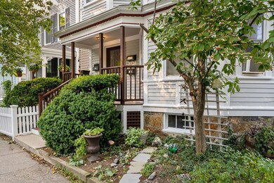 112 Chestnut St unit 3, Brookline, MA 02445 - photo 3