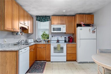 78 Farnum Pike unit 3, Smithfield, RI 02917 - photo 3