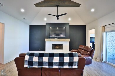 6426 Stadium Dr, Abilene, TX 79606 - photo 7