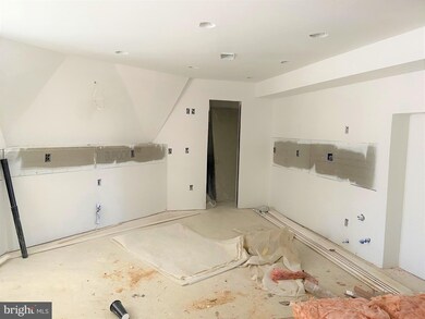 213 Sugar Maple Ln, Gerrardstown, WV 25420 - photo 4