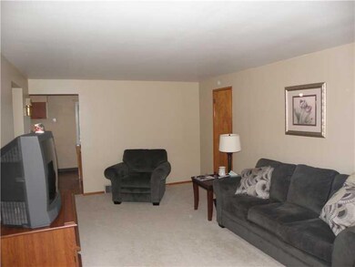 Living Room. Spacious Living Room w/ Large Coat Cl