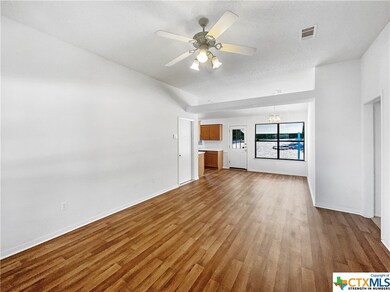 216 Wagontrain Cir, Copperas Cove, TX 76522 - photo 3