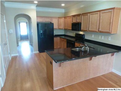 OPEN PLAN FOR ENTERTAINING FAMILY AND FRIENDS.