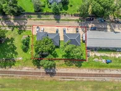 305 E Railroad St unit A/B, Kinder, LA 70648 - photo 5