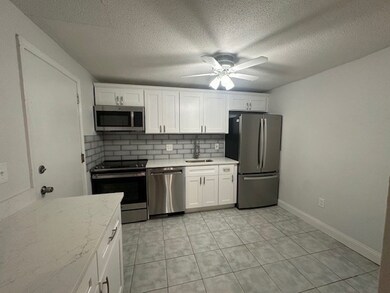 139 King St unit 102, Franklin, MA 02038 - photo 5