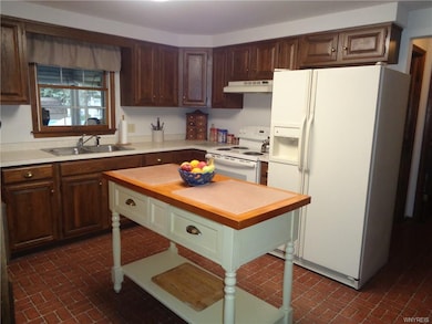 1272 Abington Place, North Tonawanda, NY 14120 - photo 2