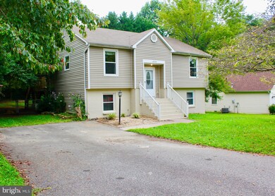 10729 Cobblestone Dr, Spotsylvania, VA 22553 - photo 2