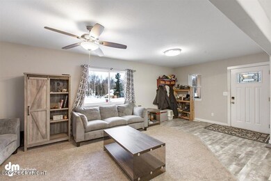 05-Living Room SM_DMD_2053-Edit