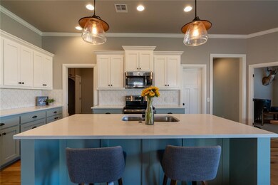 2113 Cox Ln, Moore, OK 73160 - photo 5