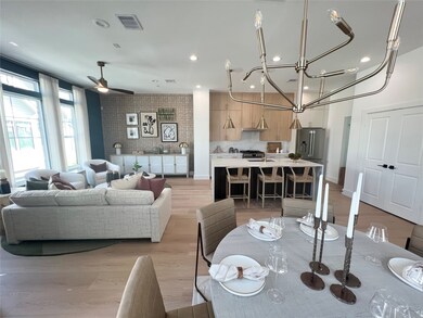 744 Curtin St, Houston, TX 77018 - photo 4