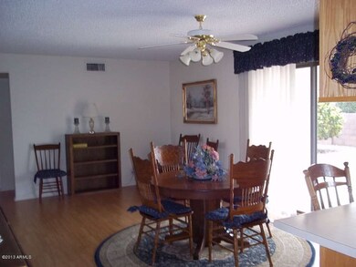 Family Dining2