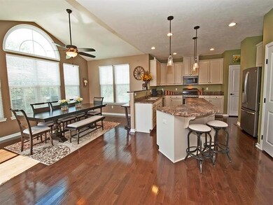Who wouldn't love being in this space? Luscious cr