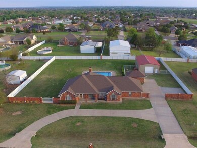 2108 NE 15th St, Moore, OK 73160 - photo 3