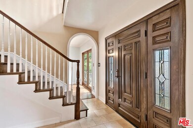 21811 Providencia St, Woodland Hills, CA 91364 - photo 5