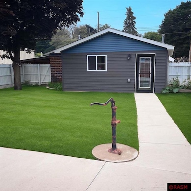 505 S Payne St, New Ulm, MN 56073 - photo 2