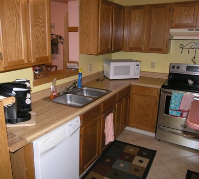 153 Pollard Rd unit 13, Lincoln, NH 03251 - photo 2