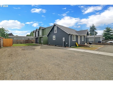 4070 Barger Dr, Eugene, OR 97402 - photo 3