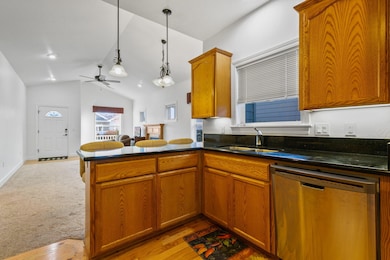 676 Golden Peak Dr, Central Point, OR 97502 - photo 7