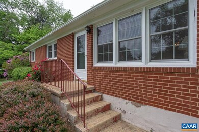120 Buckingham Cir unit E, Charlottesville, VA 22903 - photo 7