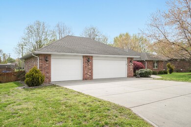 416 Sequoia Dr-3