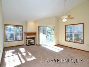 GREAT RM W/GAS FP & NEW CARPET