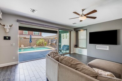 4958 S Girard-14
