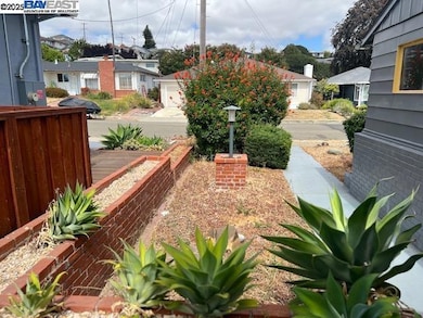 2317 Prosperity Way, San Leandro, CA 94578 - photo 2