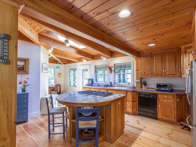 packmaynard_32pierrdkennebunkport_rs_web