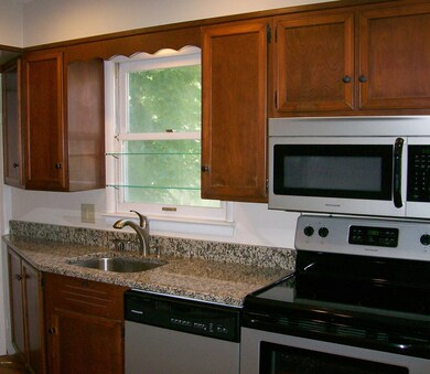 1507 West St, Honesdale, PA 18431 - photo 3