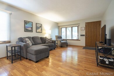 5-web-or-mls-451-evergreen-ln