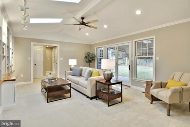 7704 Ridgecrest Dr, Alexandria, VA 22308 - photo 3