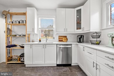 4823 Herring Run Dr, Baltimore, MD 21214 - photo 4