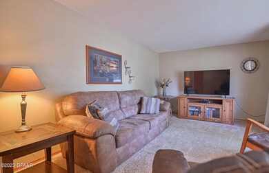 1804 9th Ave S, Grand Forks, ND 58201 - photo 3