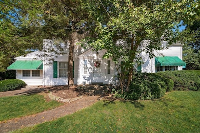 2500 Maplewood Dr, Columbus, OH 43231 - photo 3