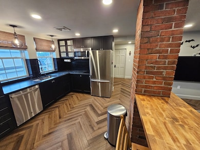 55 Buffum St unit 3, Salem, MA 01970 - photo 4